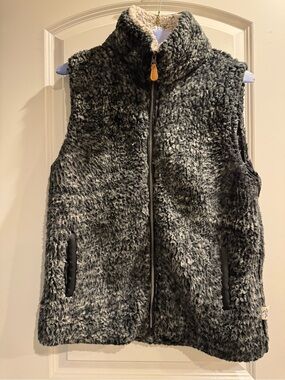 Simply Southern Black/Grey Sherpa Vest